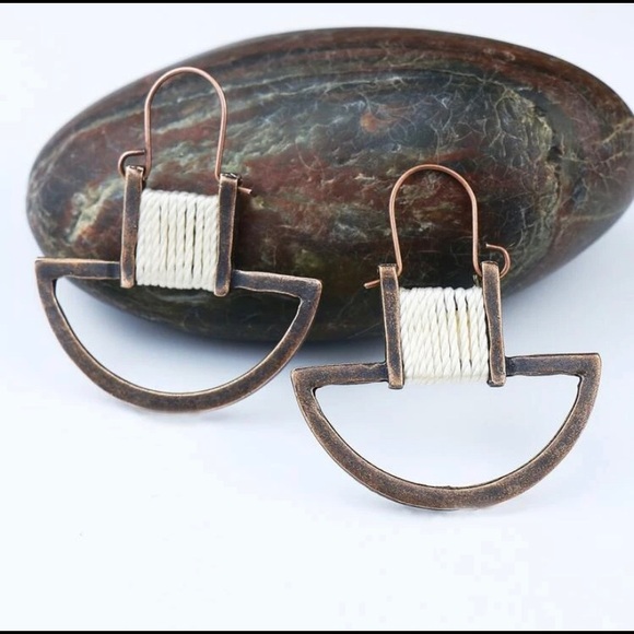 Boho Bronze Metal and Thread Earrings - Picture 2 of 4
